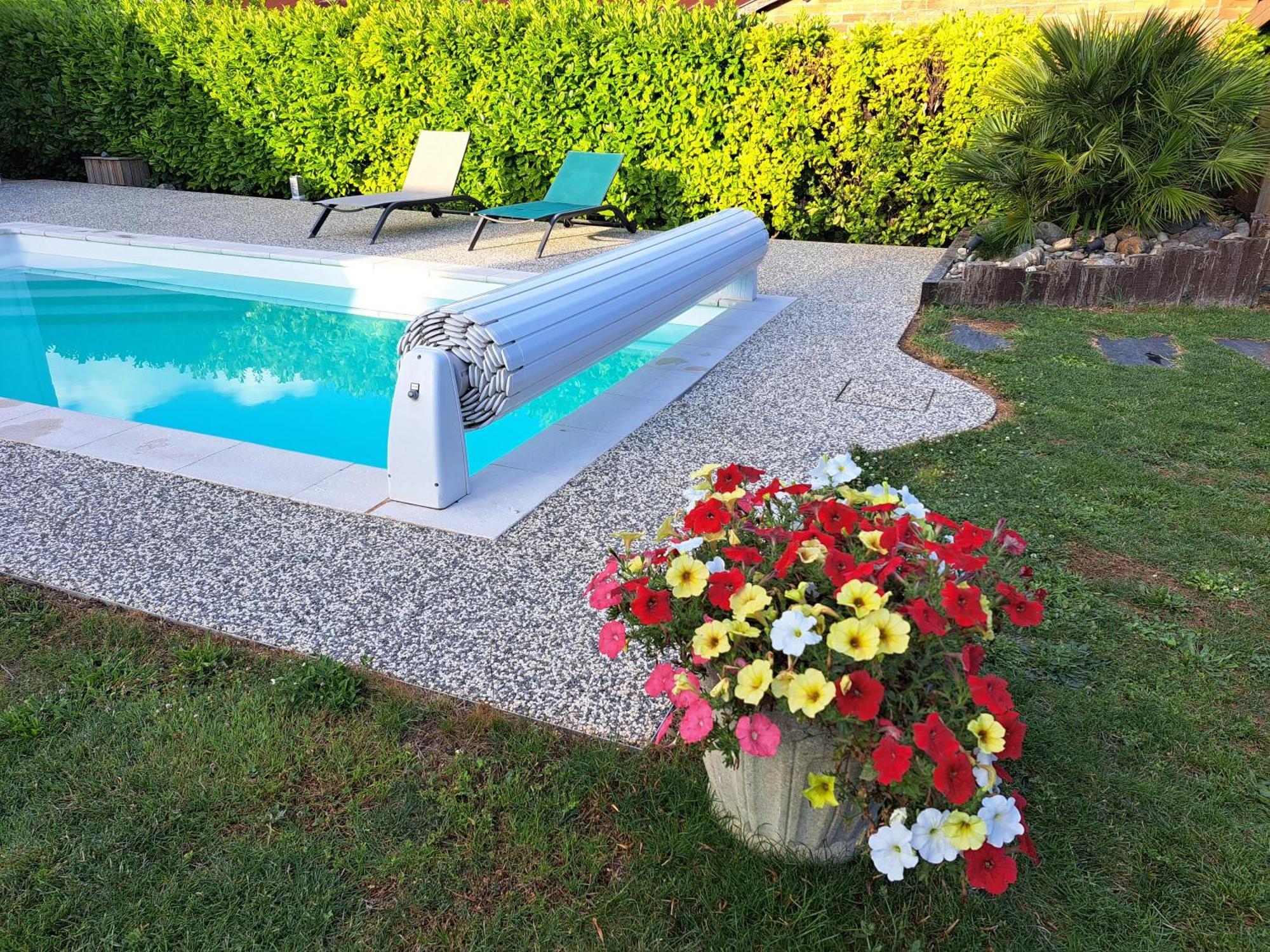 Chambre D Hote La Riviere 45M2 Jardin Et Piscine Aigrefeuille-dʼAunis Exteriör bild