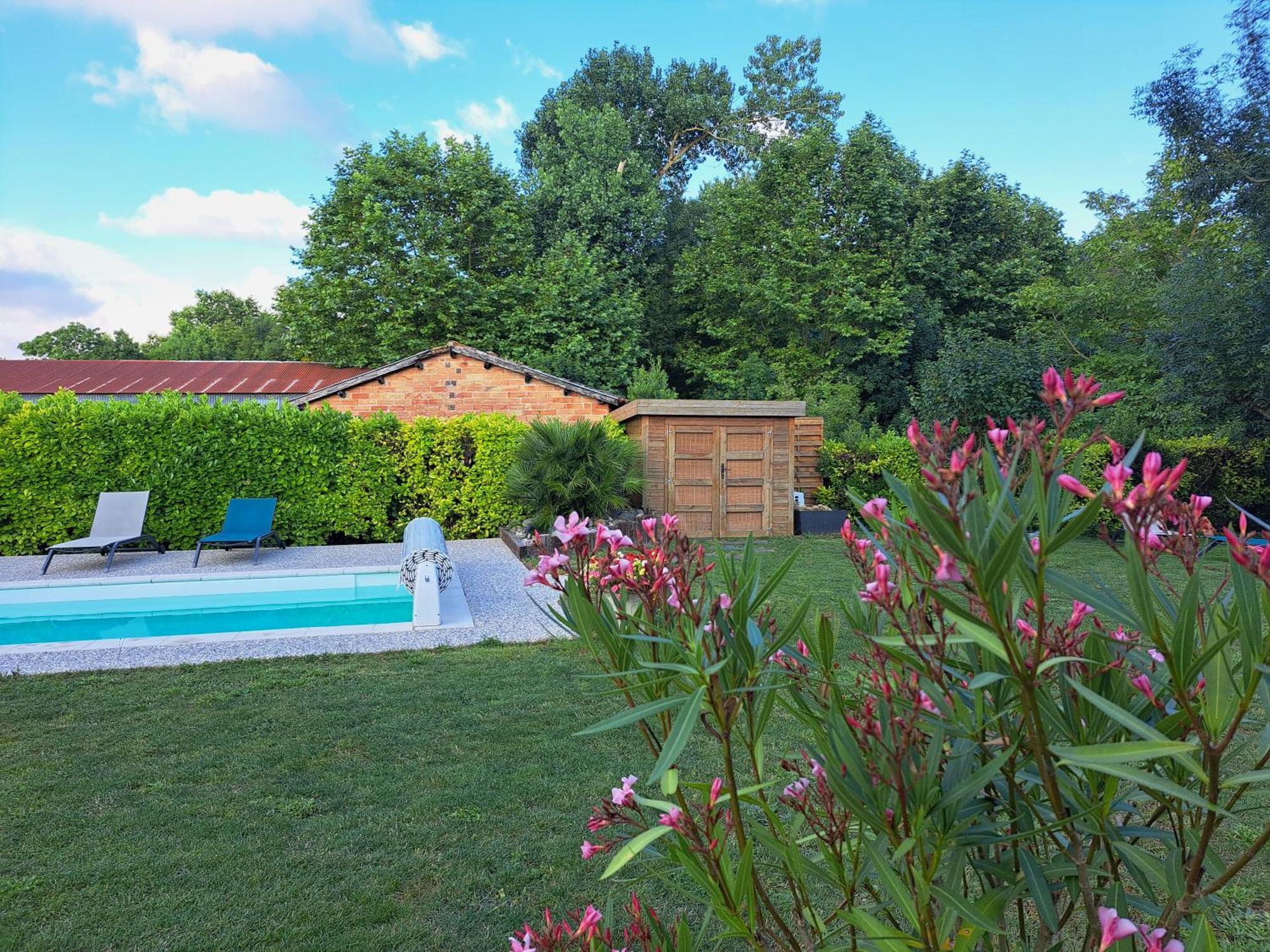 Chambre D Hote La Riviere 45M2 Jardin Et Piscine Aigrefeuille-dʼAunis Exteriör bild